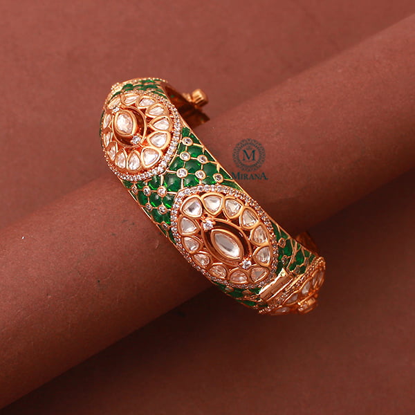 Divya Emerald Green Polki Designer Bracelet