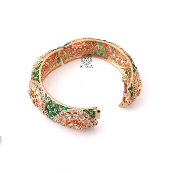 Divya Emerald Green Polki Designer Bracelet