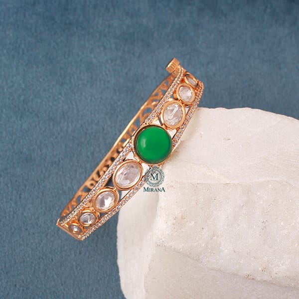 Prachi Emerald Green Polki Bracelet