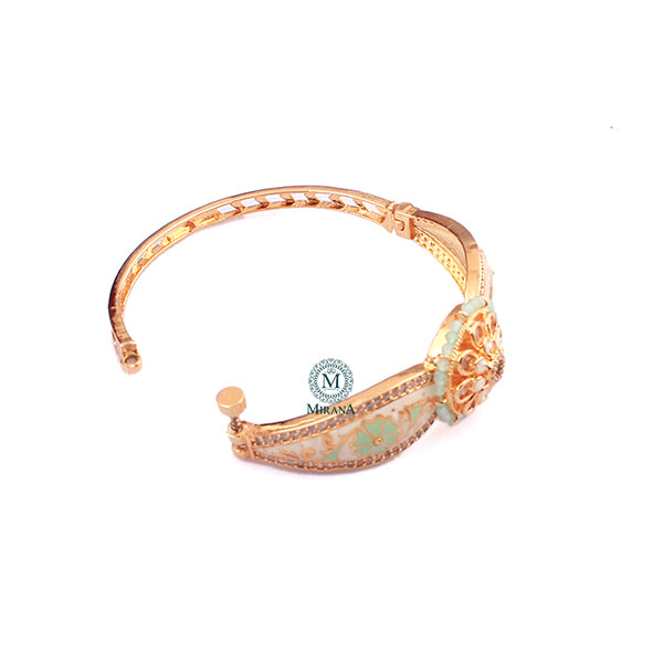 Tanisha Pastel Green Polki Designer Bracelet