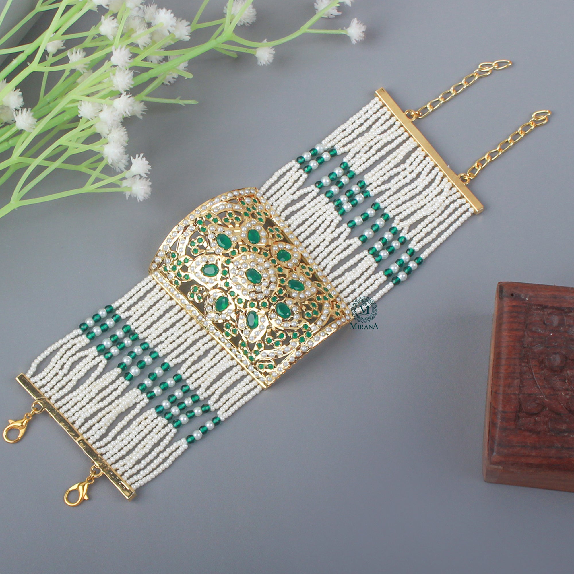 Leena Emerald Green Jadau Handcuff