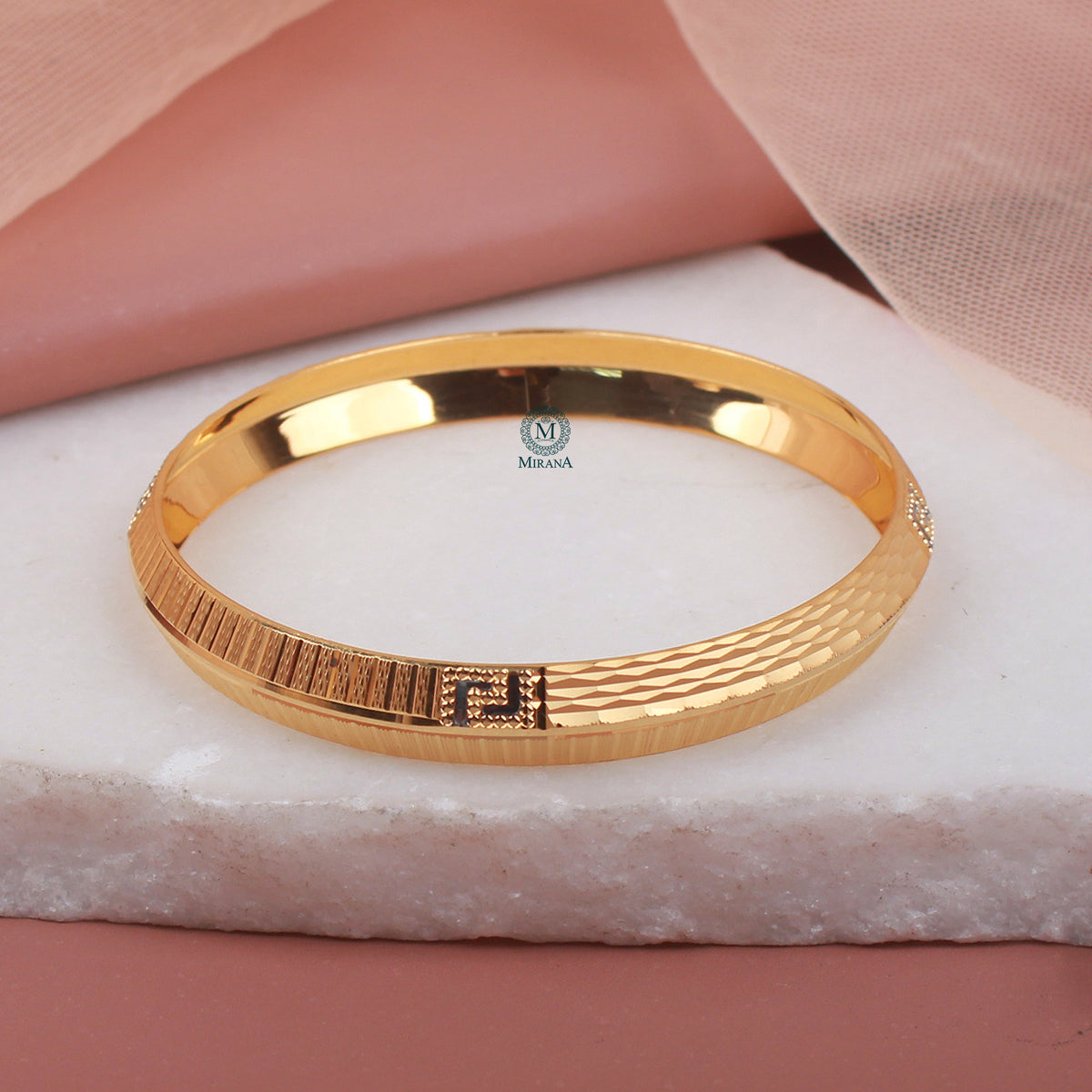 Maynak CZ Designer Kada
