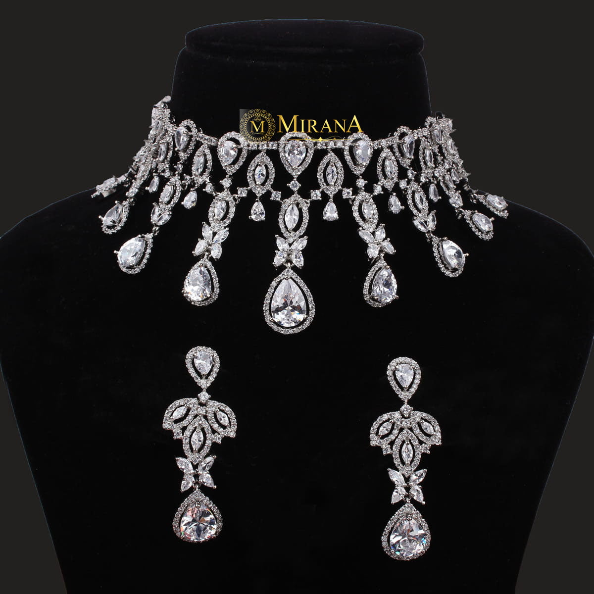 MJCK21C010-2-CZ-Pearl-Cut-Drop-Classy-Choker-Set-Silver-Look-2.jpg