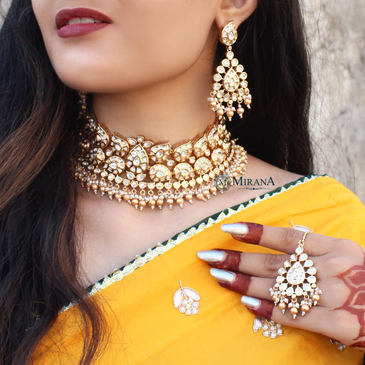 MJCK21C043-1-Mayuri-Uncut-Polki-Kundan-Choker-Set-With-Tika-Gold-Look-5.jpg