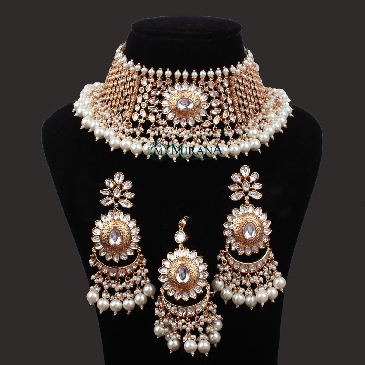 Navya Naveli Kundan Pearl Choker Set