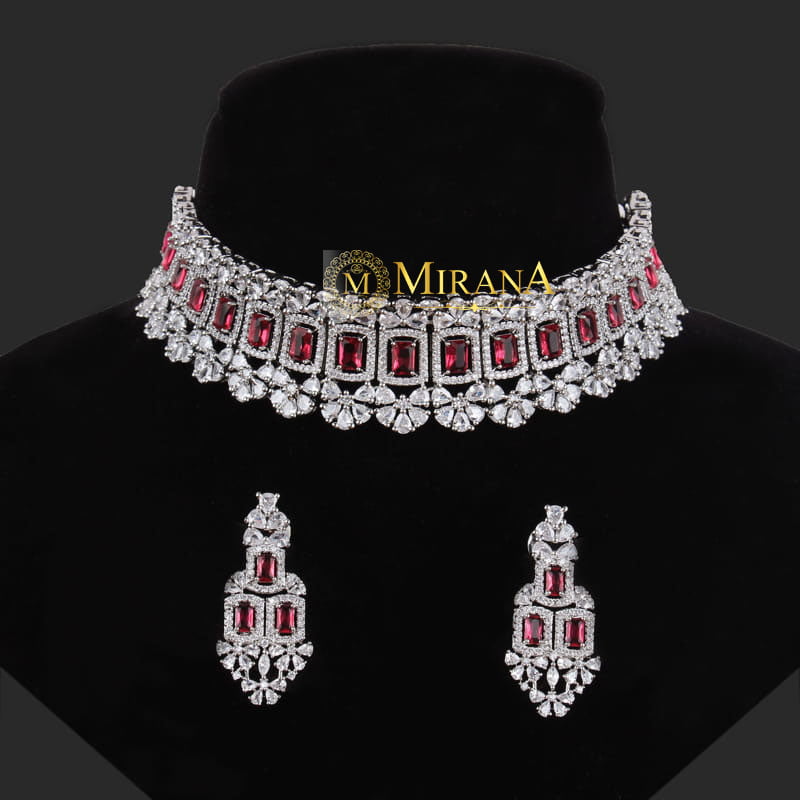 Beautiful Red Colored Sleek Choker Set