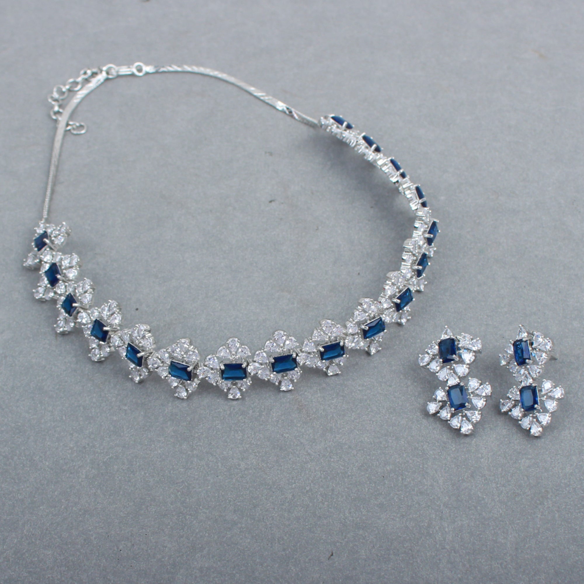 Dorothy Sapphire Blue Designer Choker Set