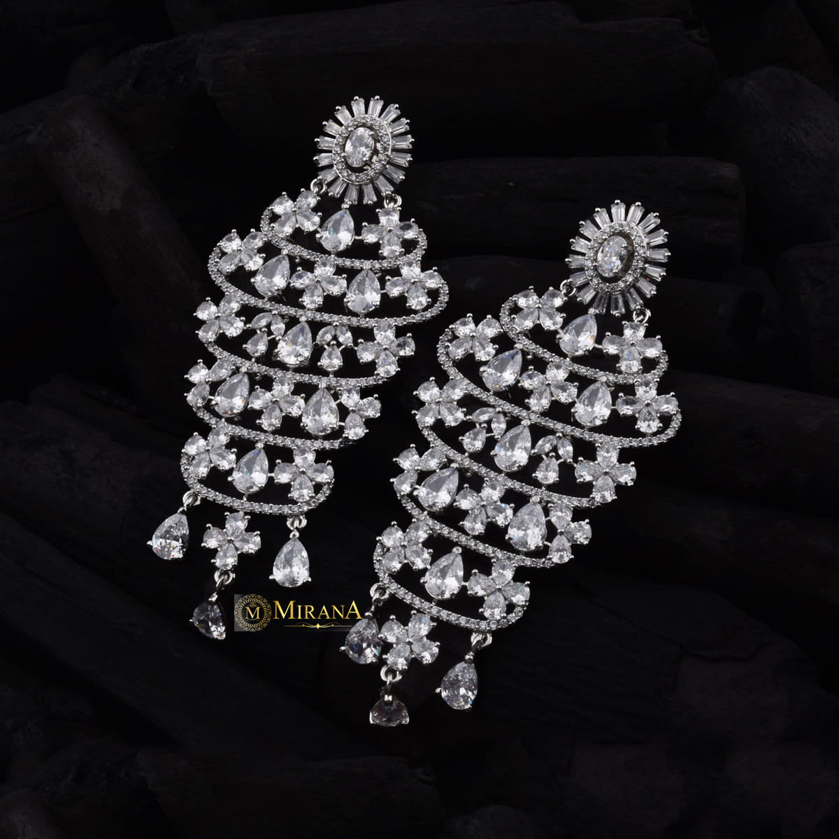 Exclusive Drop Petal Long Earrings