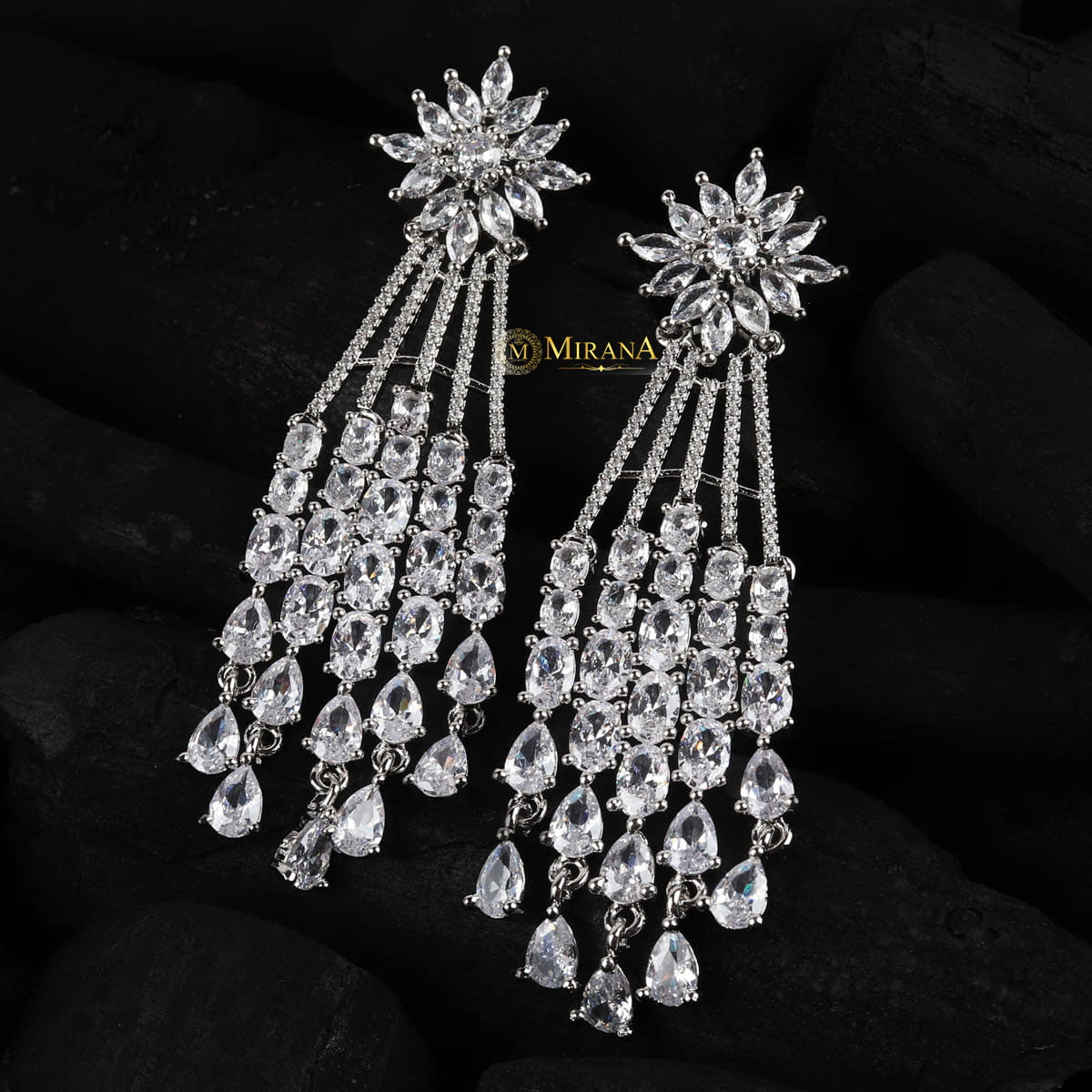 MJER21E124-2-Amazing-Flower-Top-Tassel-Earrings-Silver-Look-2.jpg