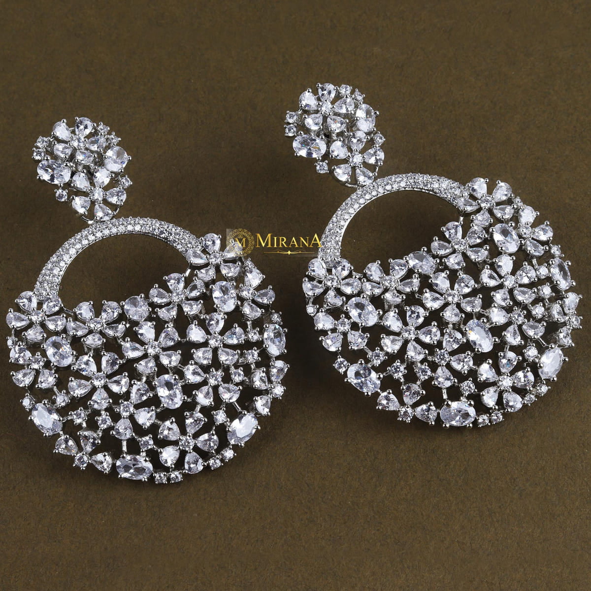 MJER21E127-2-Bunch-Of-Flower-Earrings-silver-Look-9.jpg