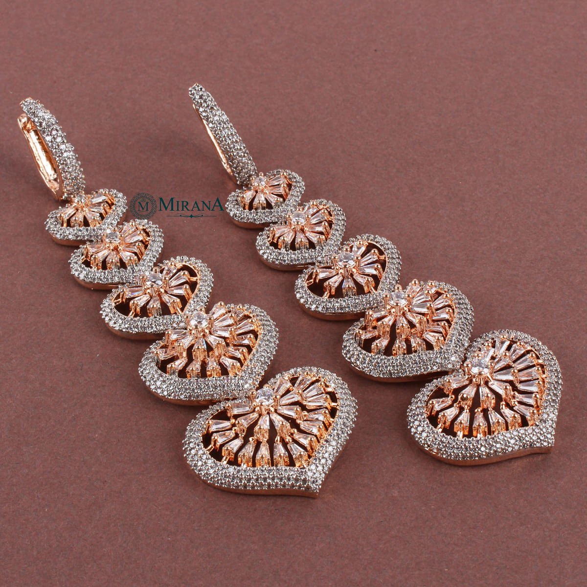 MJER21E137-1-Five-Heart-Hangings-Rose-Gold-Look-4.jpg