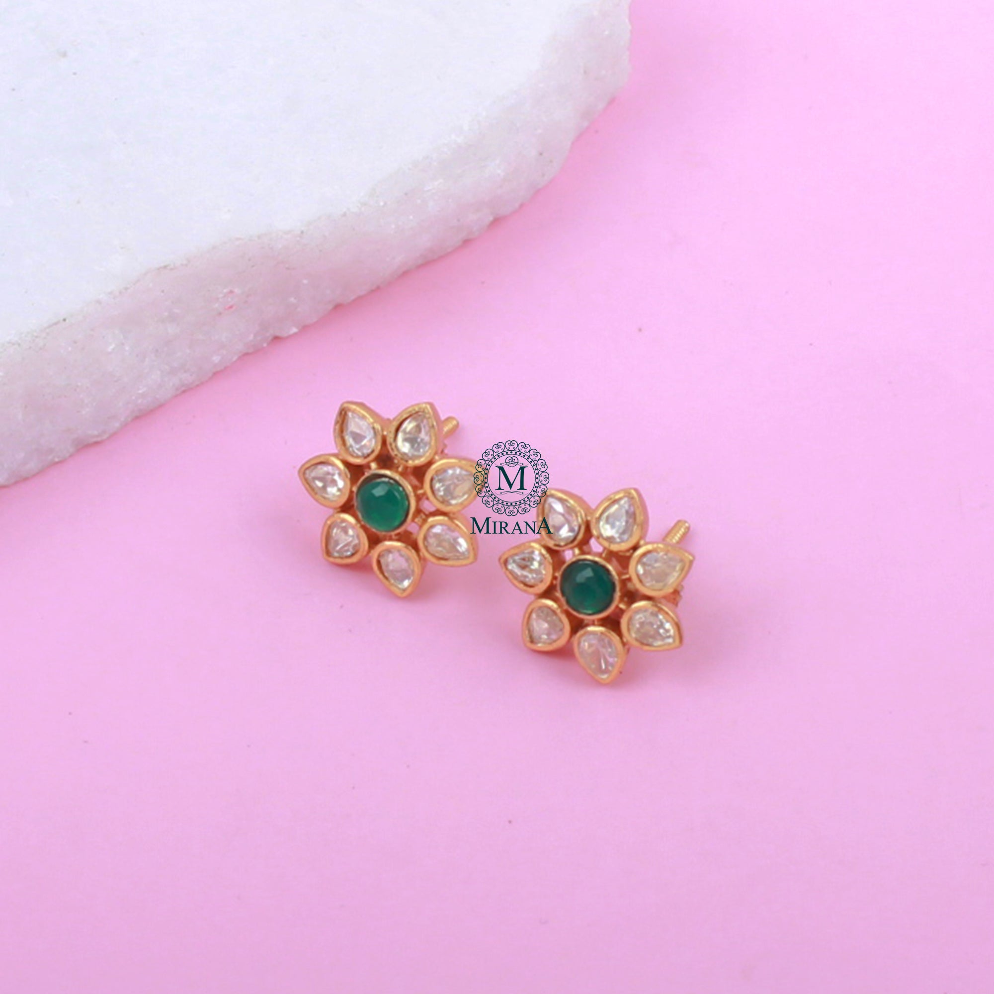 Worisha Emerald Green Moissanite Studs