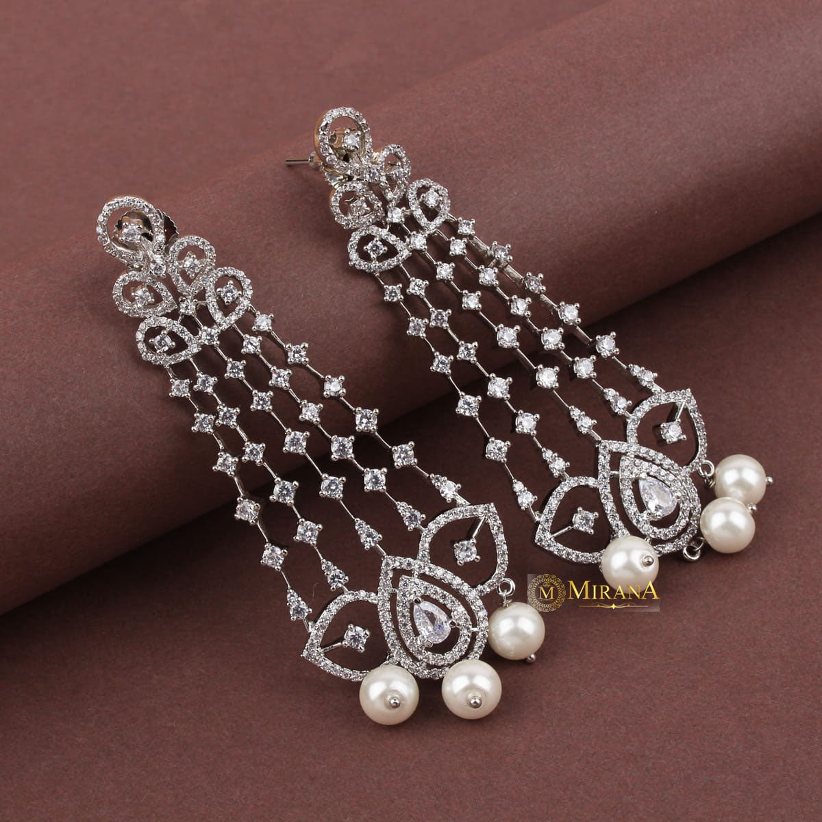 Party Look Cocktail Earrings With Pearls Drop