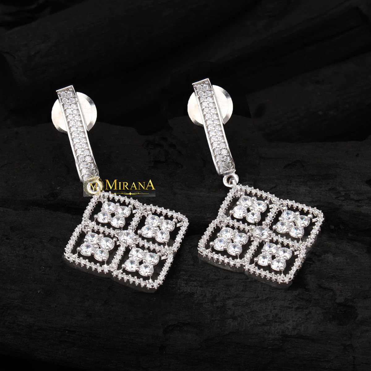 Elisse Hanging Earrings