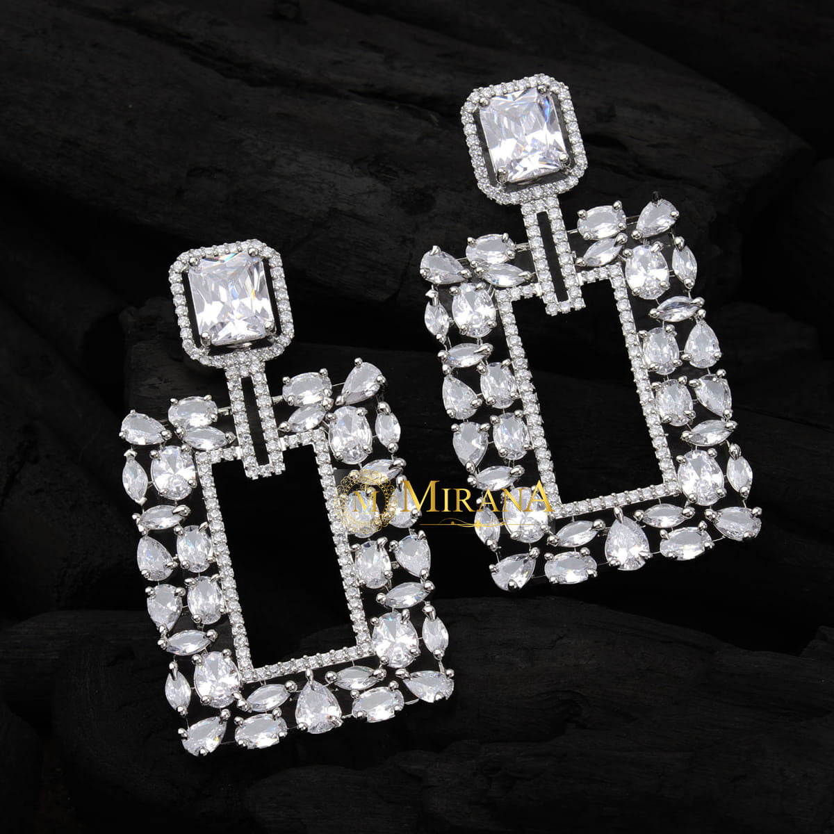 Jacqueline Trendy Earrings