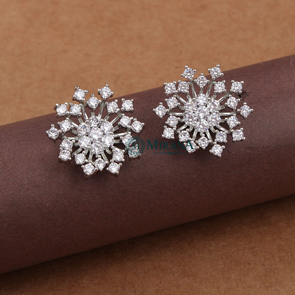 Glory Star Studs