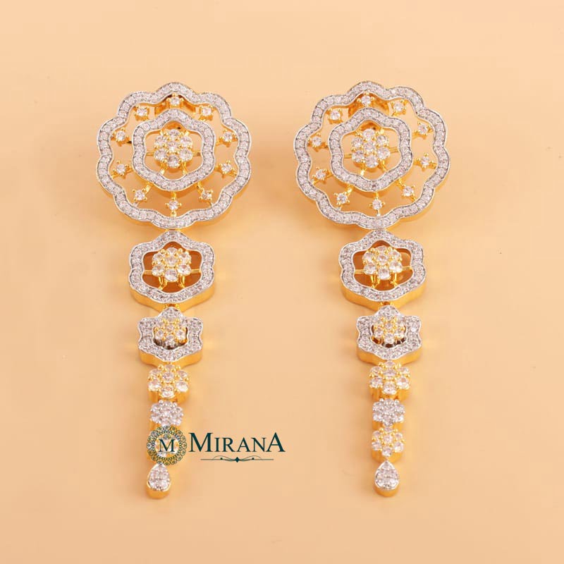 MJER21E418-3-Halie-Flower-Designer-Earrings-Gold-Look-20.jpg July 14, 2022 68 KB