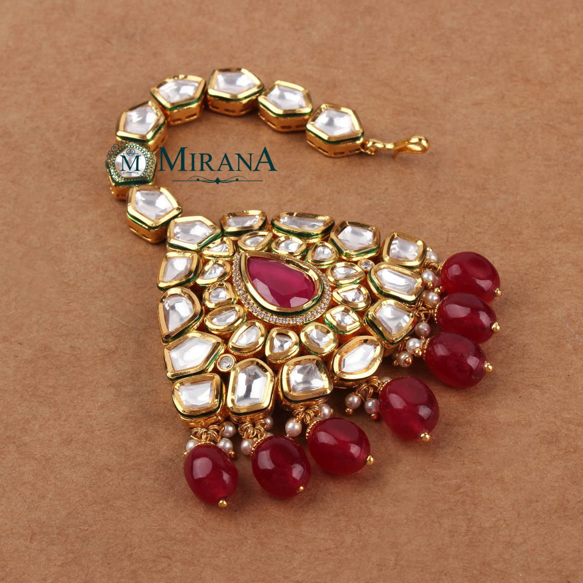 Reva Bridal Look Kundan Maangtika