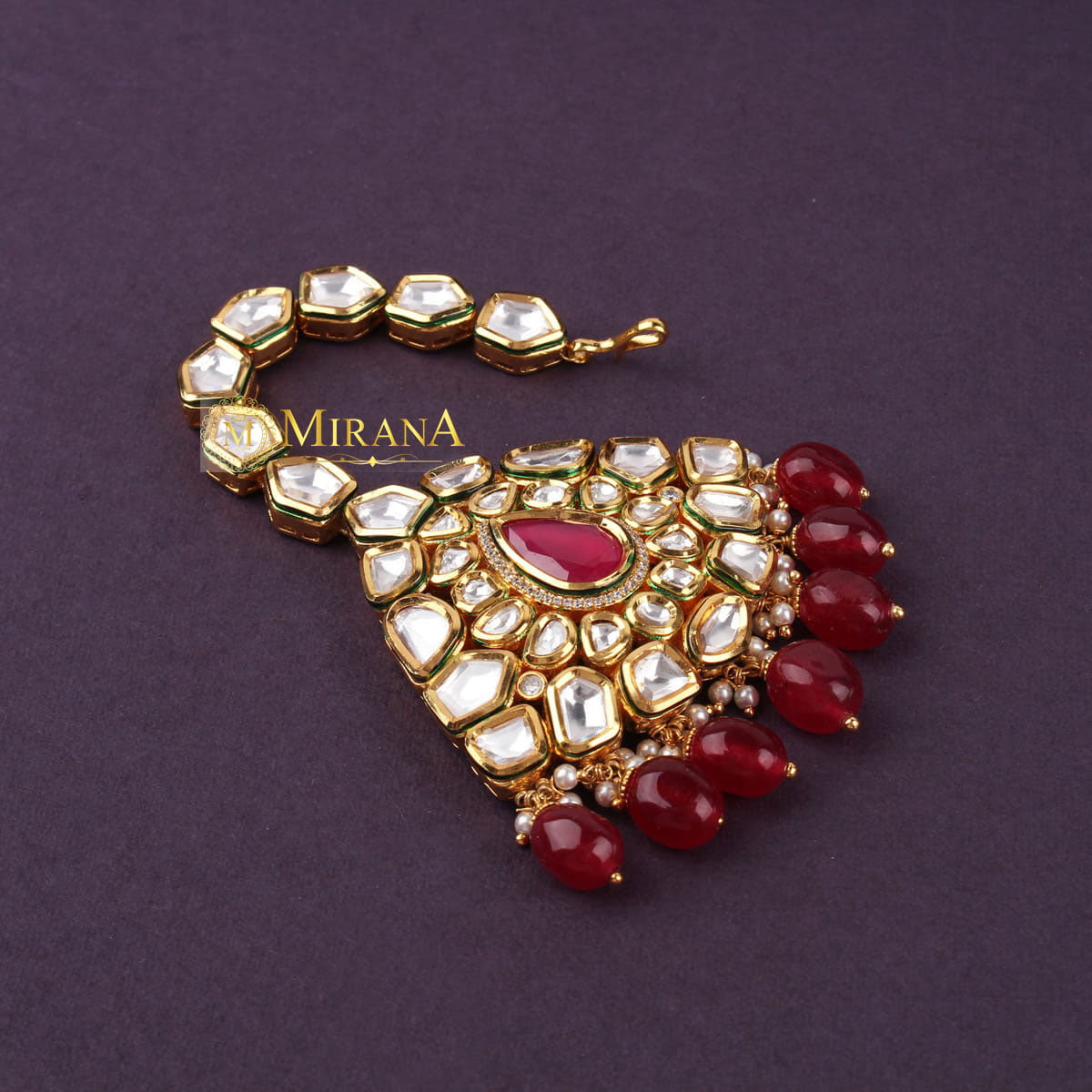 Reva Bridal Look Kundan Maangtika