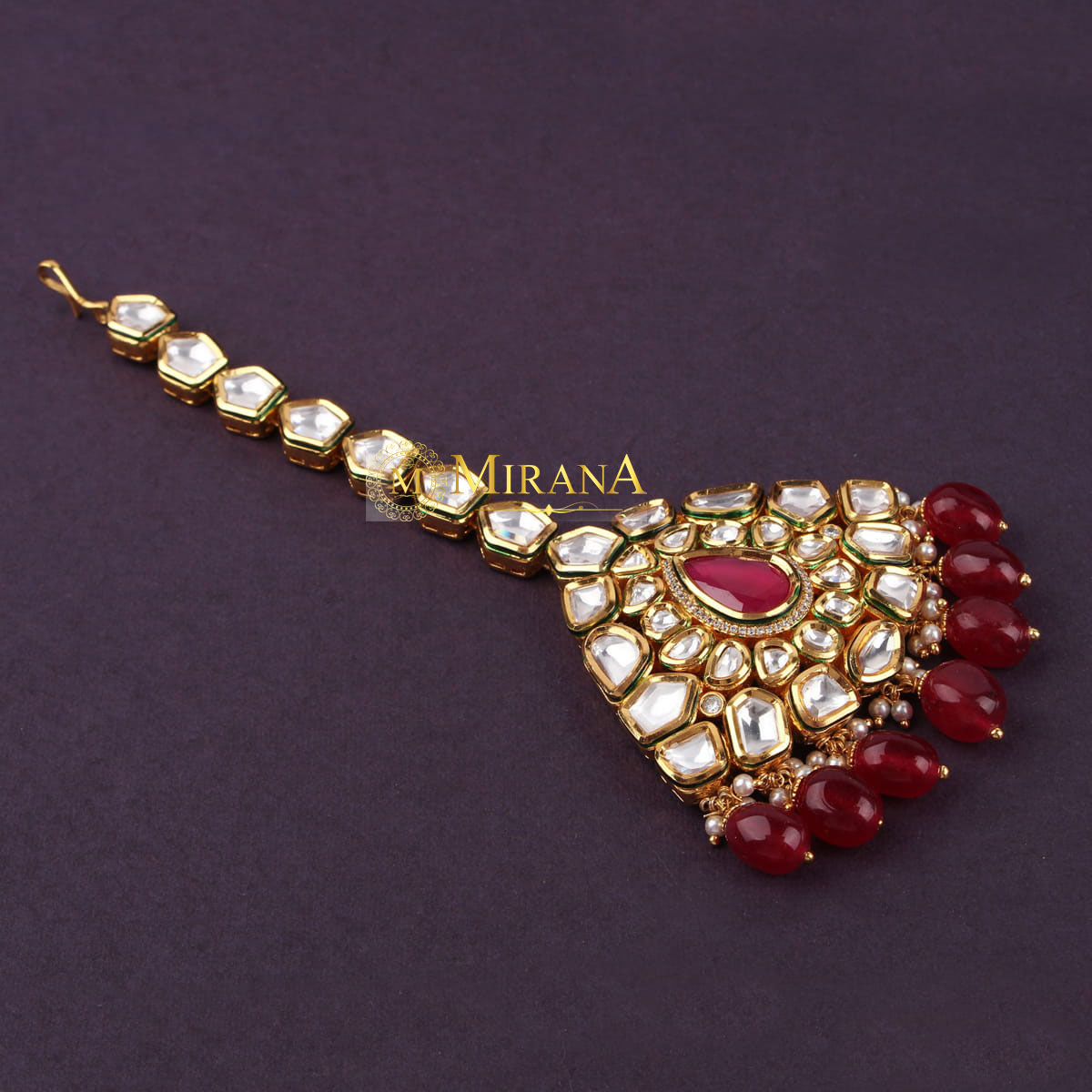 Reva Bridal Look Kundan Maangtika