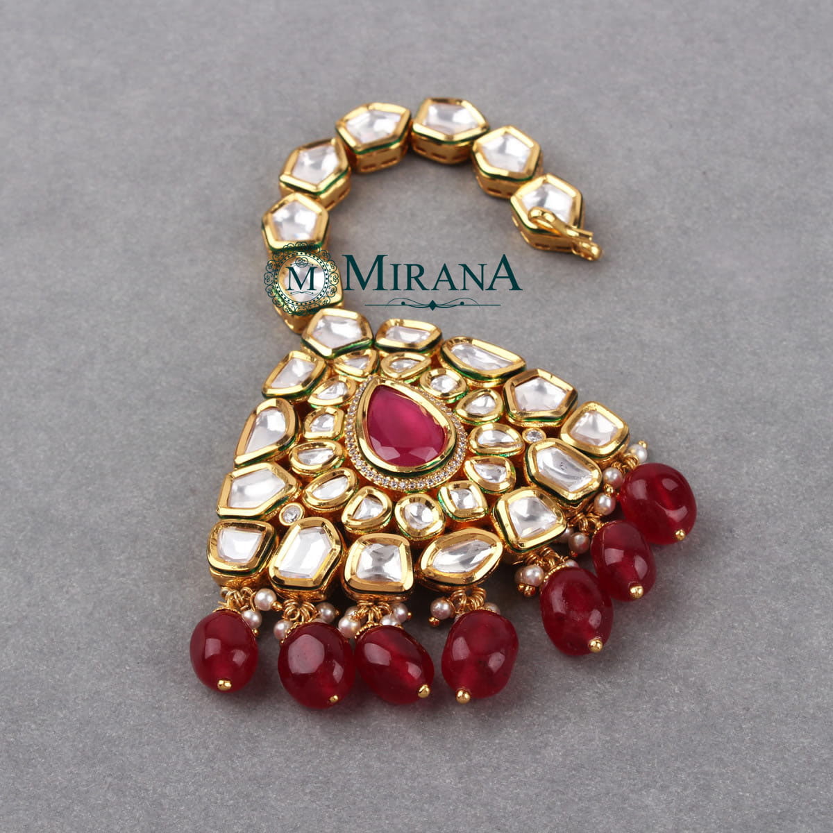 Reva Bridal Look Kundan Maangtika