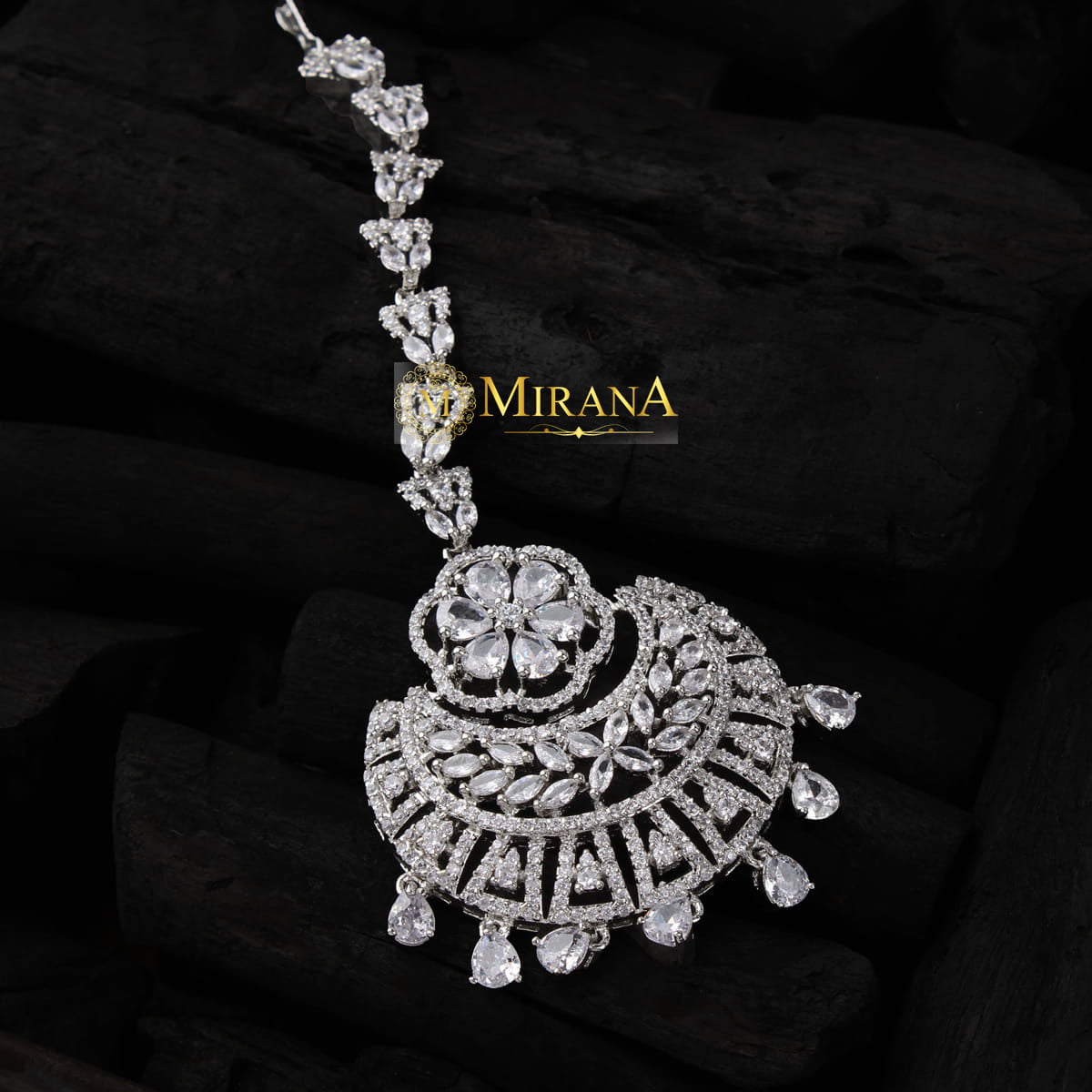 MJMT21T064-2-Shivina-Pretty-Look-Maangtika-Silver-Look-2.jpg