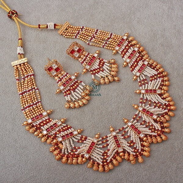 Kasturi Ruby Colour Antique Necklace Set