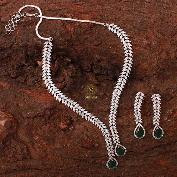 Kate V Line Emerald Green Necklace Set