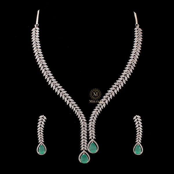 Kate V Line Pastel Green Necklace Set