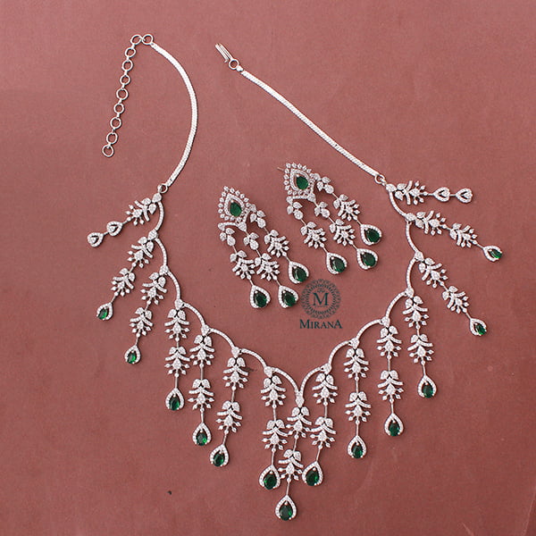 Nobisha Emerald Green Designer Necklace Set