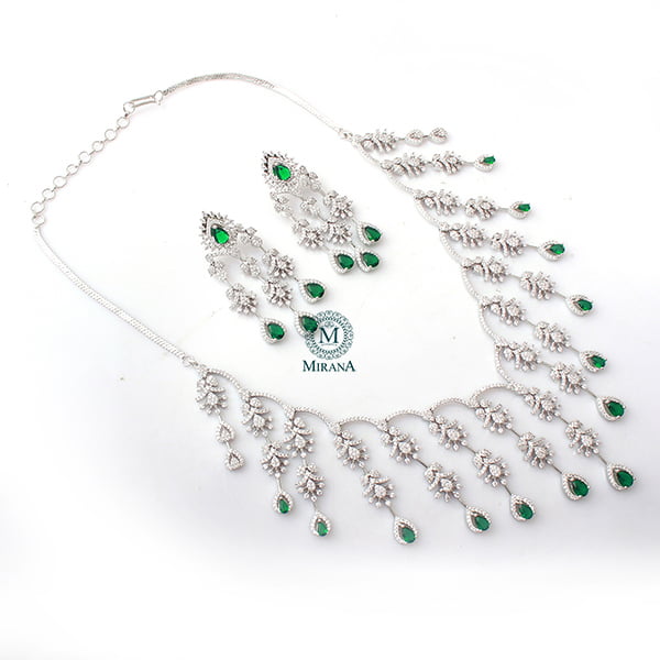 Nobisha Emerald Green Designer Necklace Set