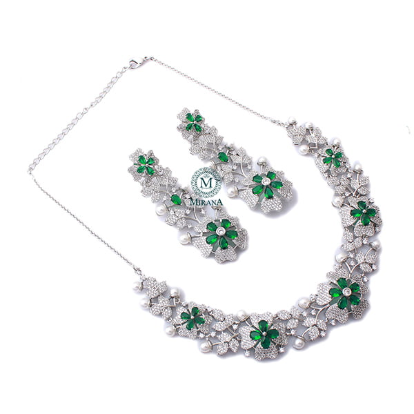 Daisy Emerald Green Pearl Fusion Necklace Set