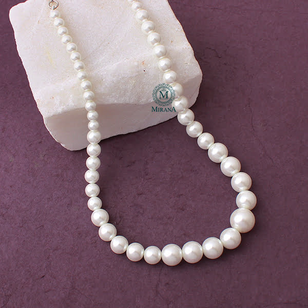 Barbie Single Layered Pearls Necklace