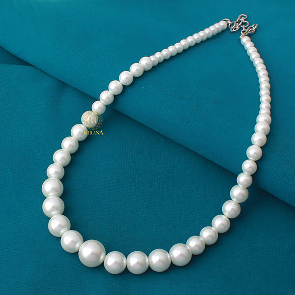 Barbie Single Layered Pearls Necklace