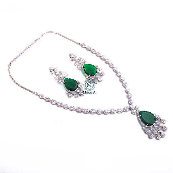 Nio Emerald Green Designer Necklace Set