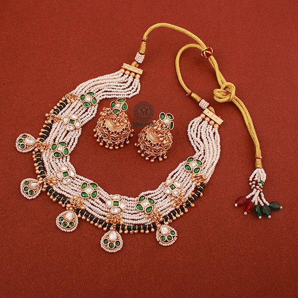 Hansika Emerald Green Antique Necklace Set