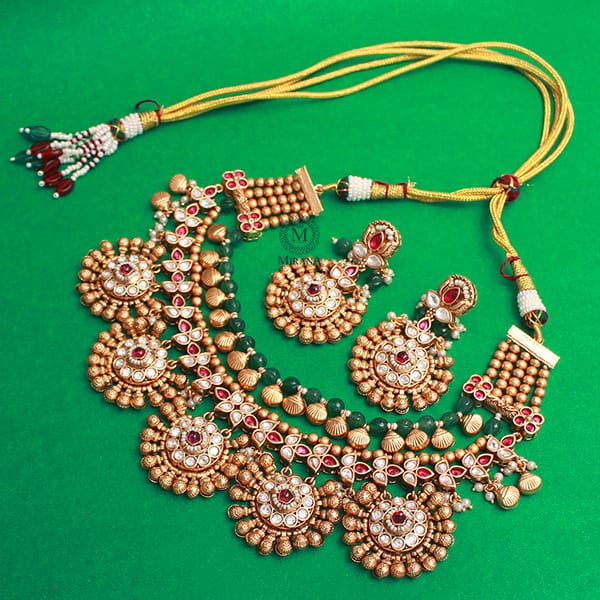 Kaarvi Antique Layered Designer Necklace Set