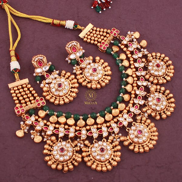 Kaarvi Antique Layered Designer Necklace Set