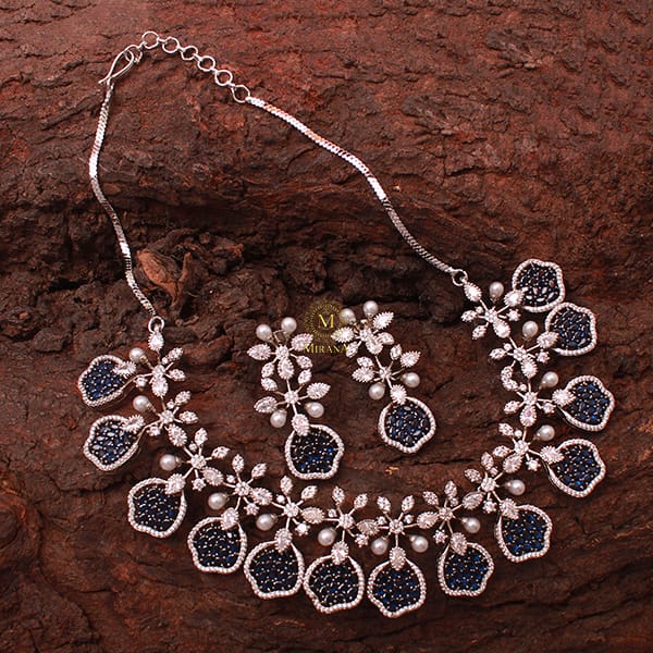 Jaylie Sapphire Blue Pearl Designer Necklace Set