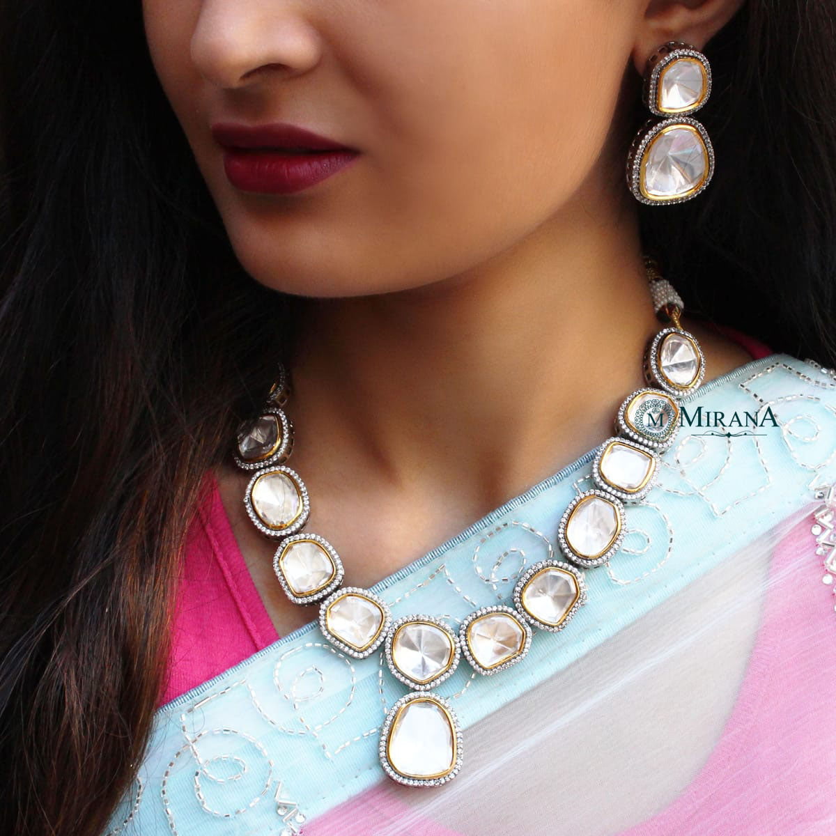 MJNK21N163-1-Black-Plated-Single-Line-Uncut-Polki-Necklace-Set-Gold-look-10.jpg