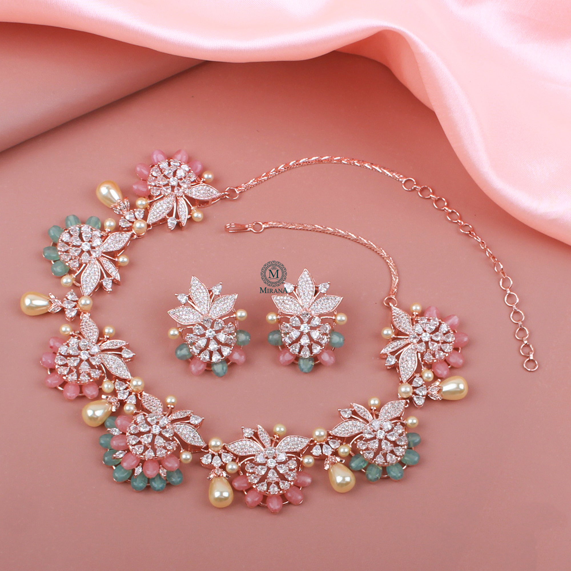 Flaura Fusion Designer Necklace Set