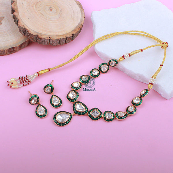 Saloni Emerald Green Polki Necklace Set