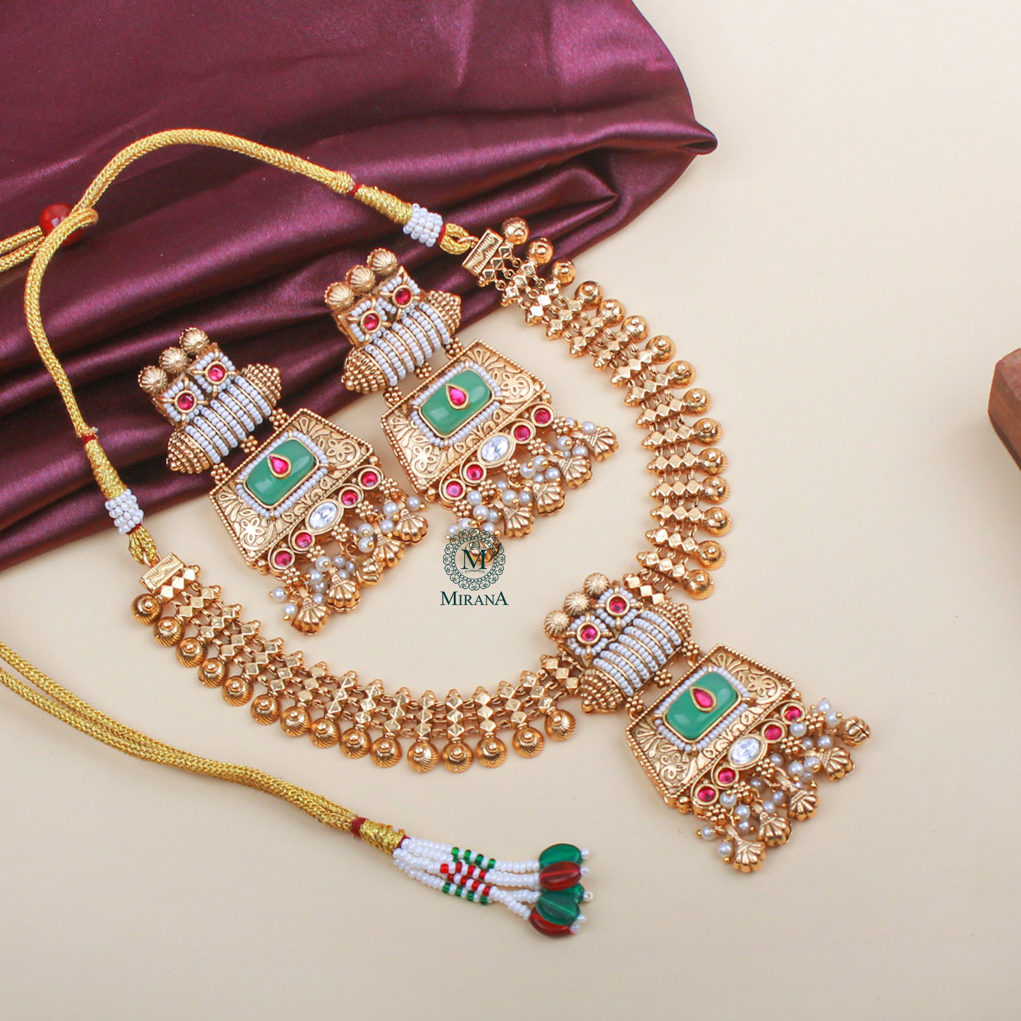 Sajni Antique Designer Necklace Set