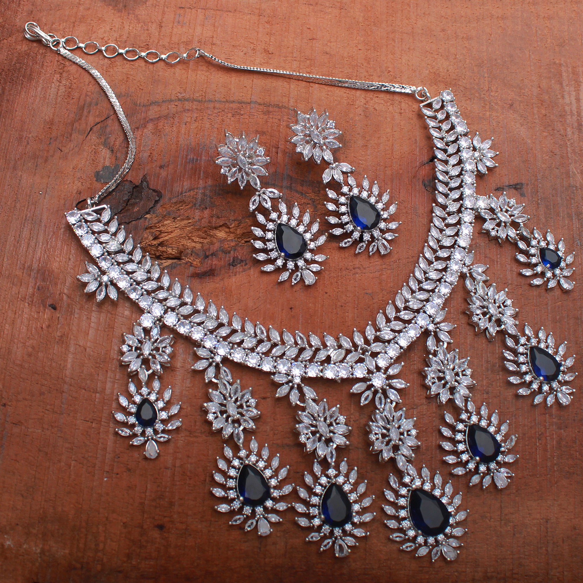 Clovia Sapphire Blue Necklace Set