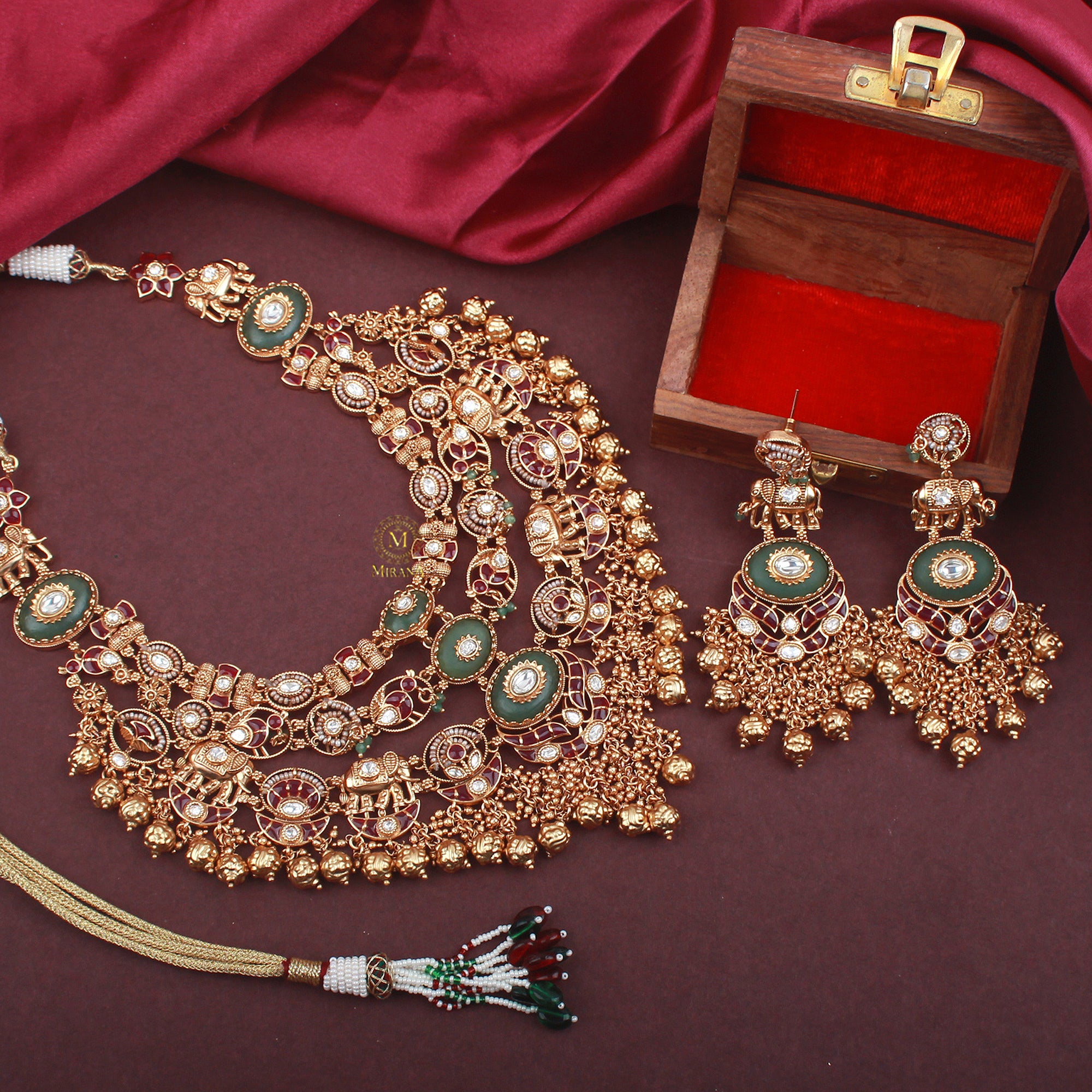 Sharingaar Antique Layered Bridal Necklace Set