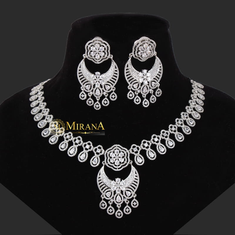 Hera Pretty Designer Necklace Set