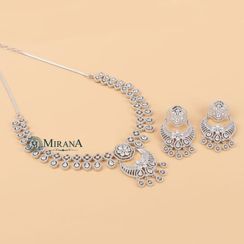 Hera Pretty Designer Necklace Set