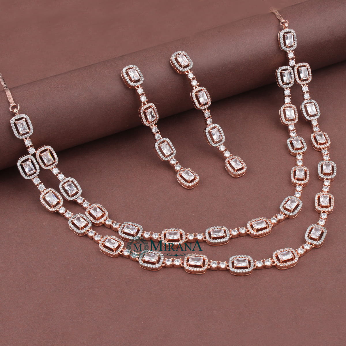 Anna Double Layered Necklace Set
