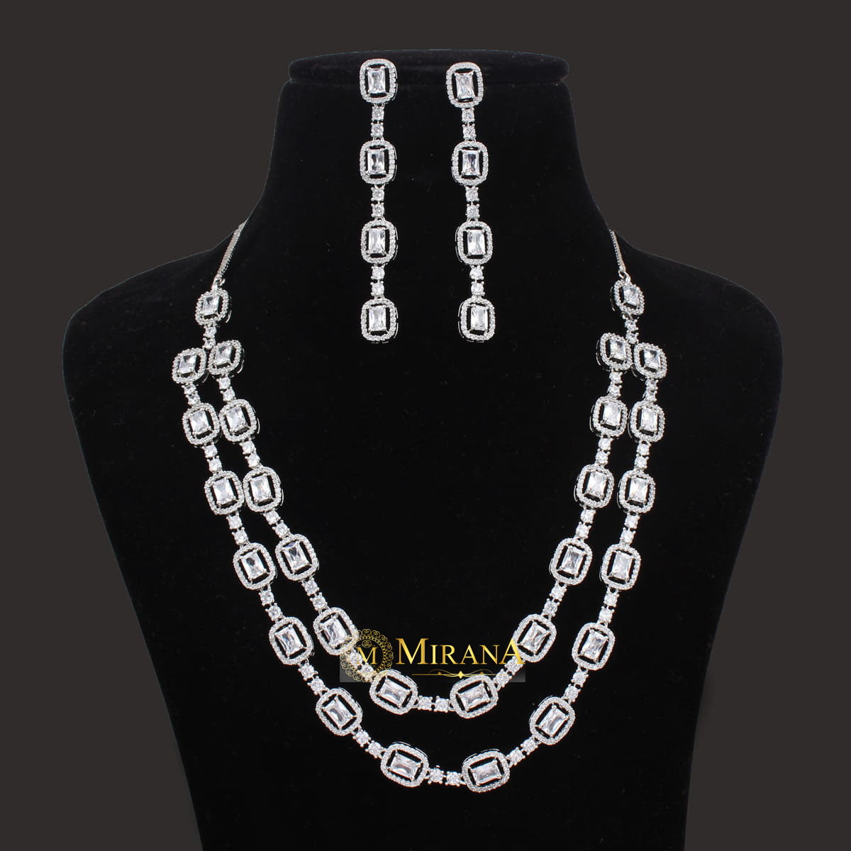 Anna Double Layered Necklace Set