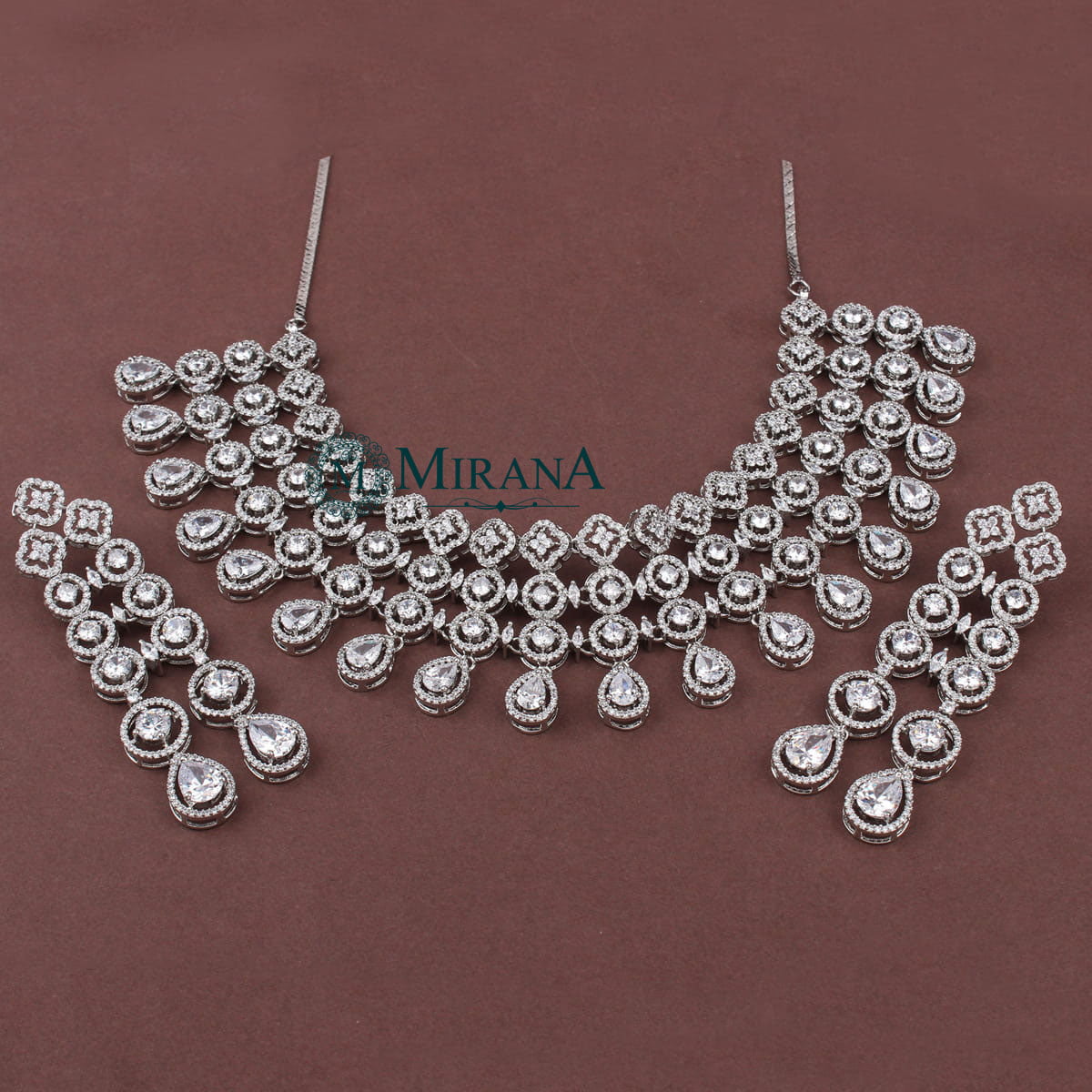 MJNK21N275-2-Eleanor-Designer-Necklace-Set-Silver-Look-8.jpg